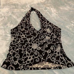 BLACK/WHITE FLORAL HALTER TOP XL